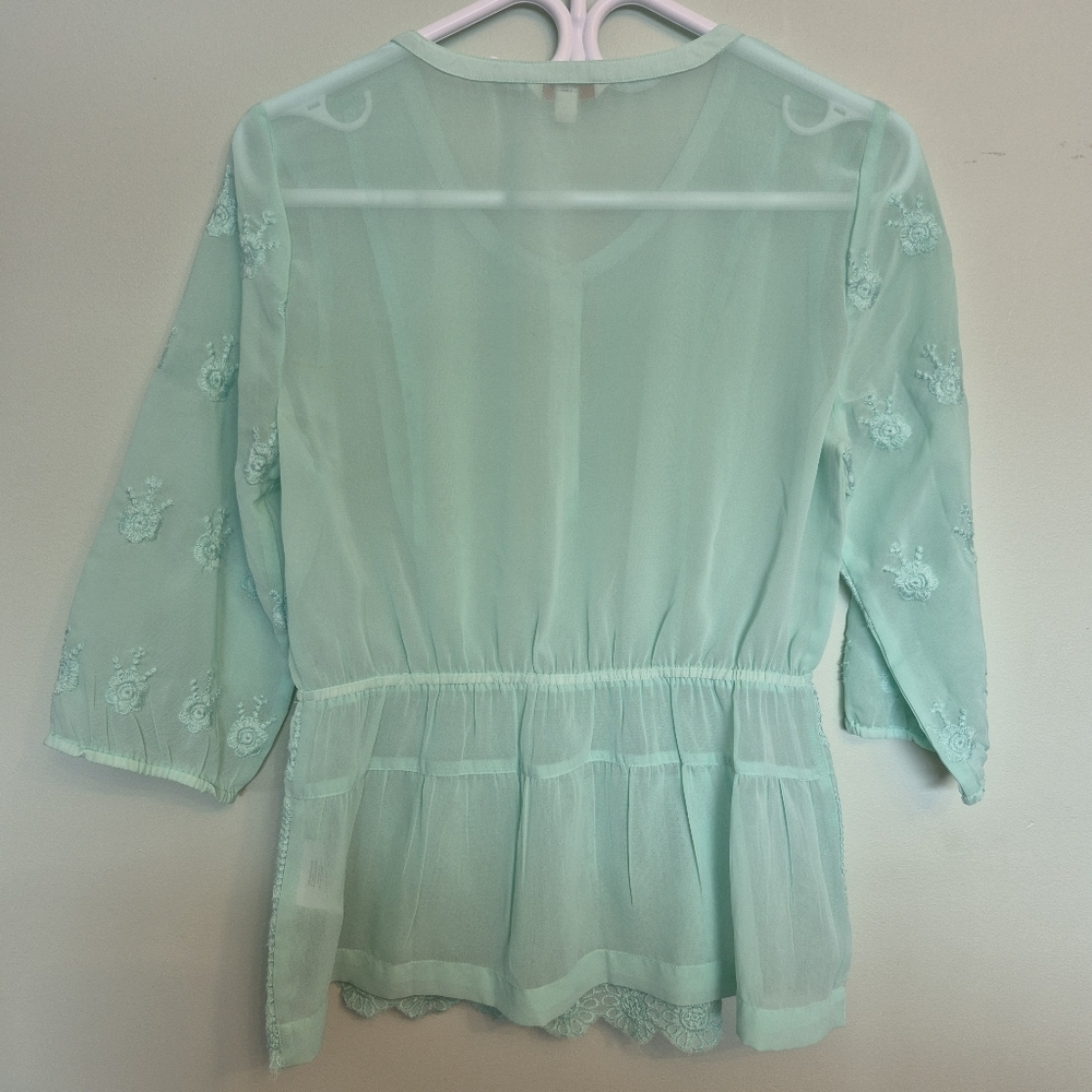 Guess Women's Boho Teal Sheer Peplum Floral Embroidered Blouse Size Small - Picture 8 of 8